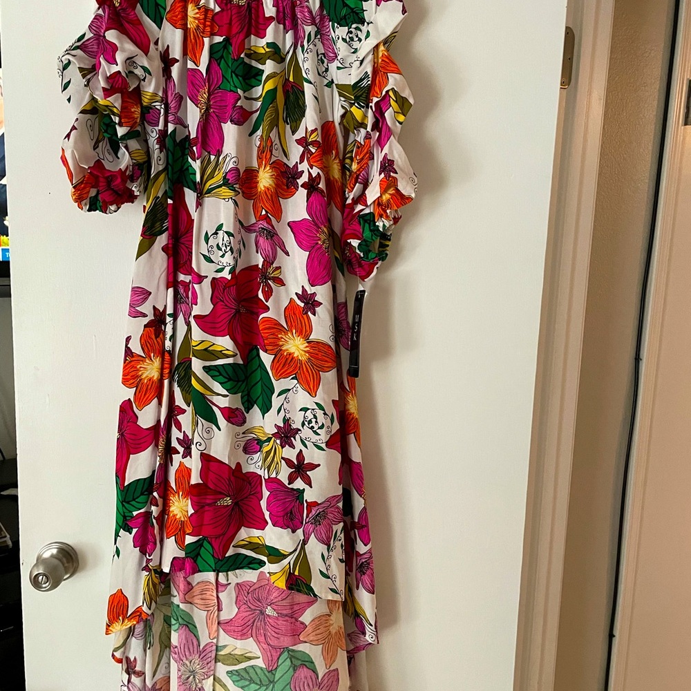 Never worn precious relaxing dress